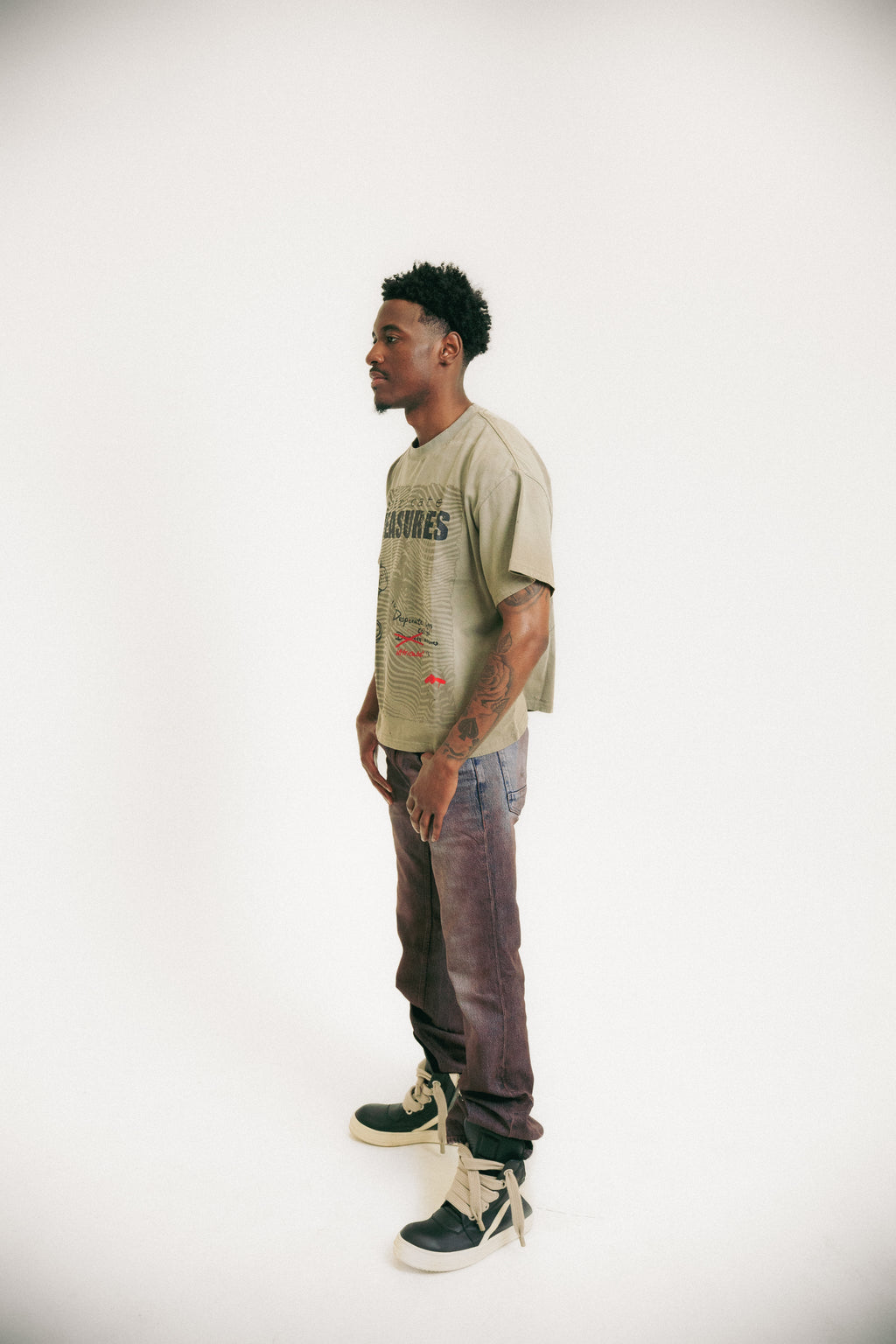 PAPARAZZI TEE