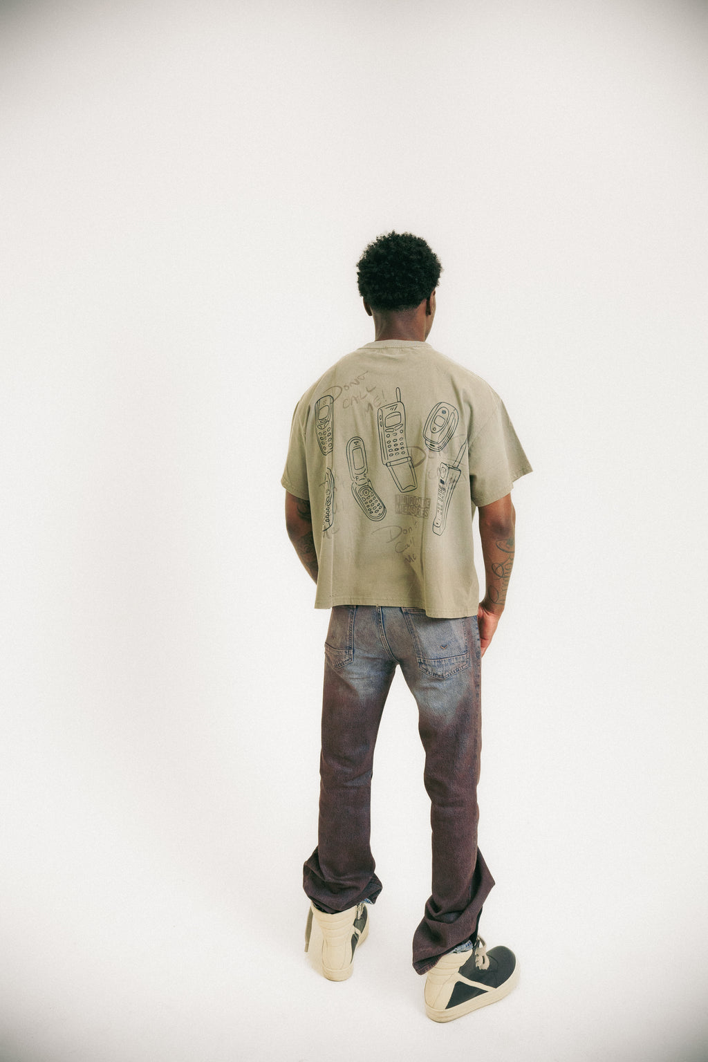 PAPARAZZI TEE
