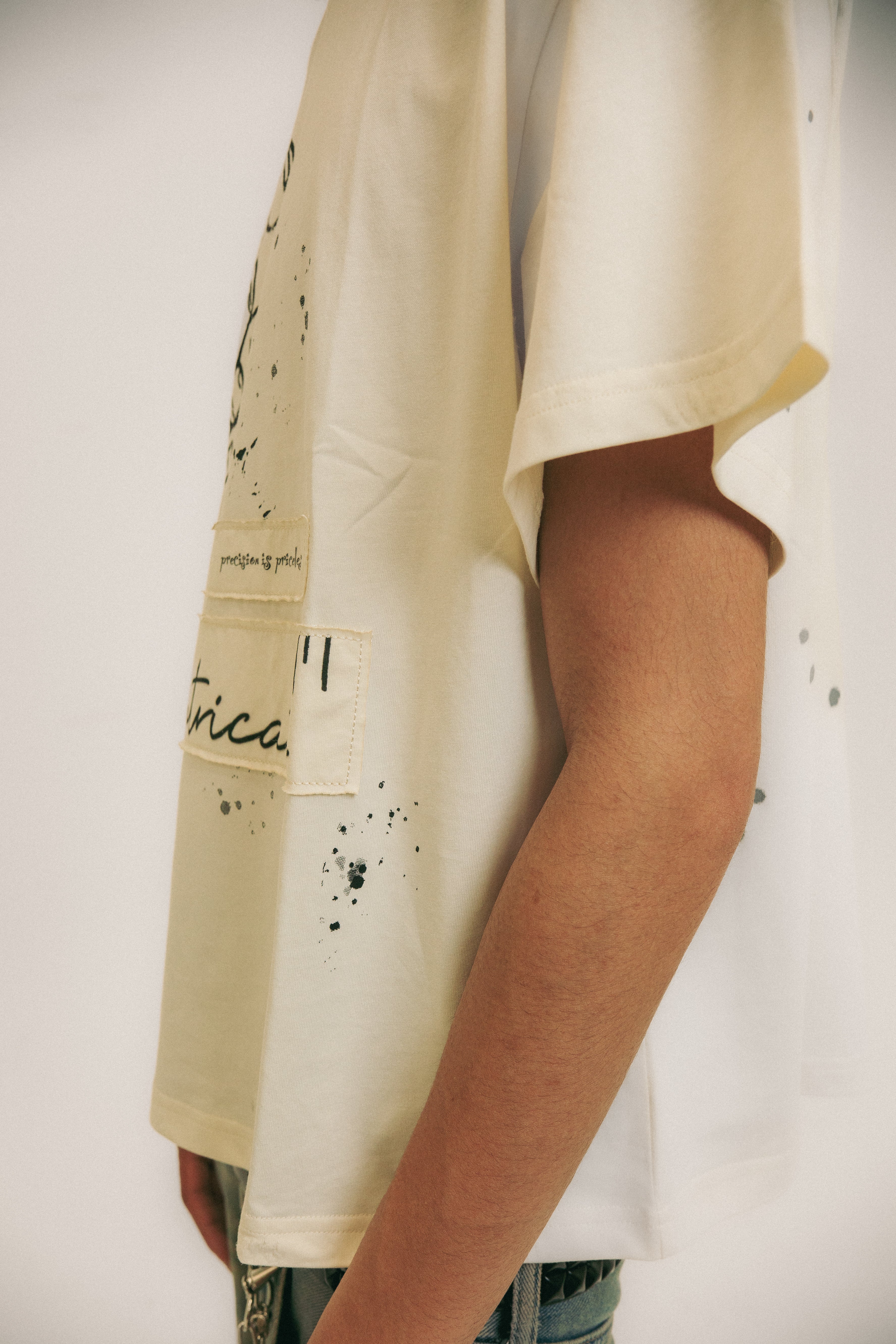 AUTOGRAPH TEE